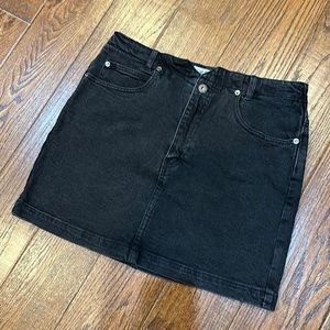 Free People black denim miniskirt size 30, like new condition!